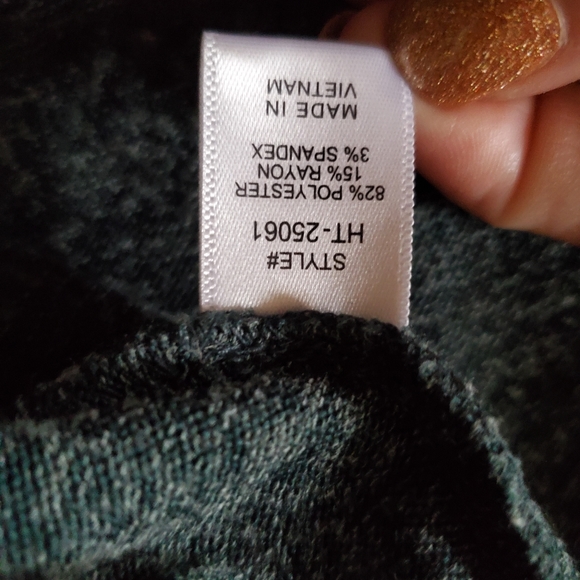 Super Soft Tunic Top - Picture 3 of 3